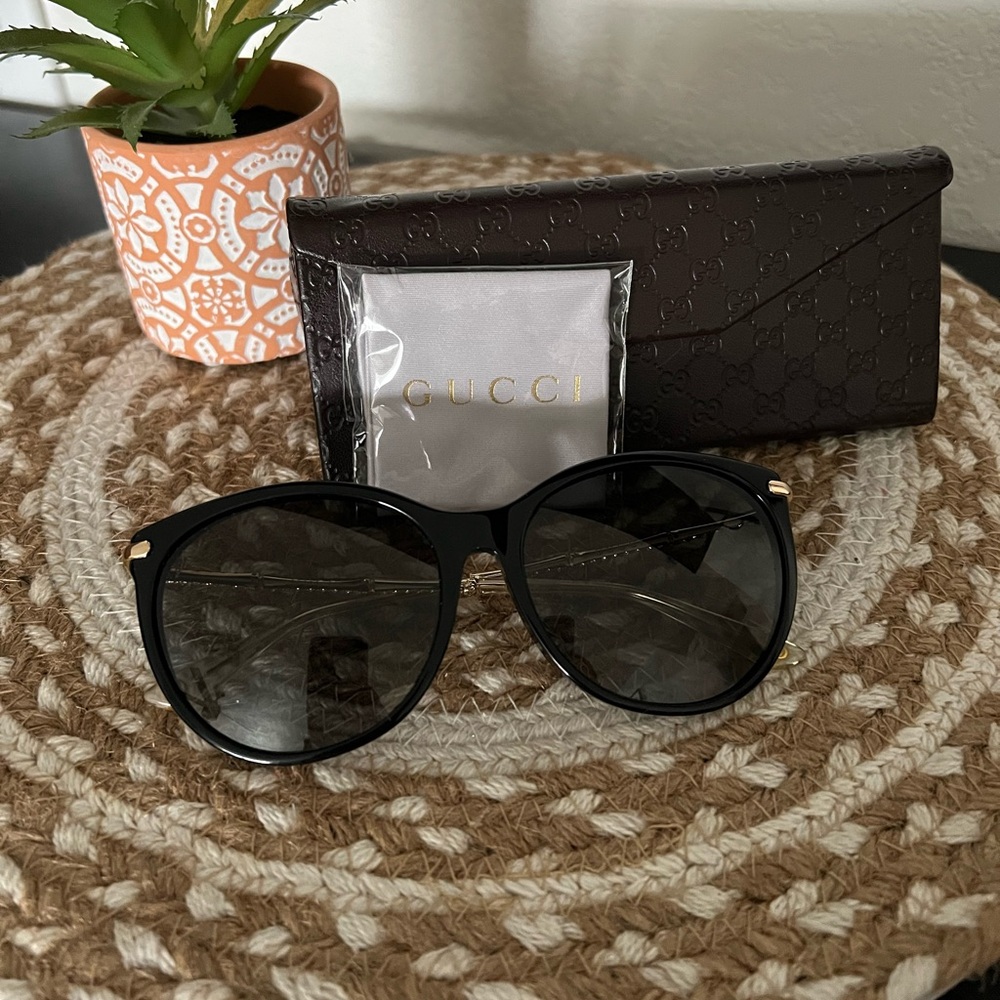 Gucci Black Sunglasses